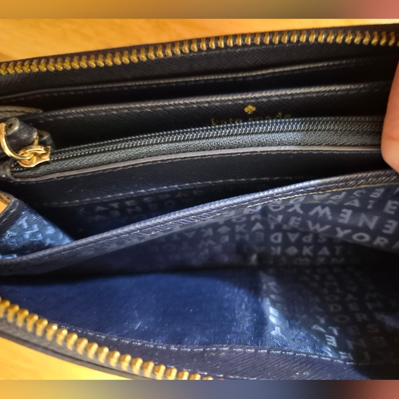 Kate Spade Novelty Blue Whale Wallet - Picture 13 of 13